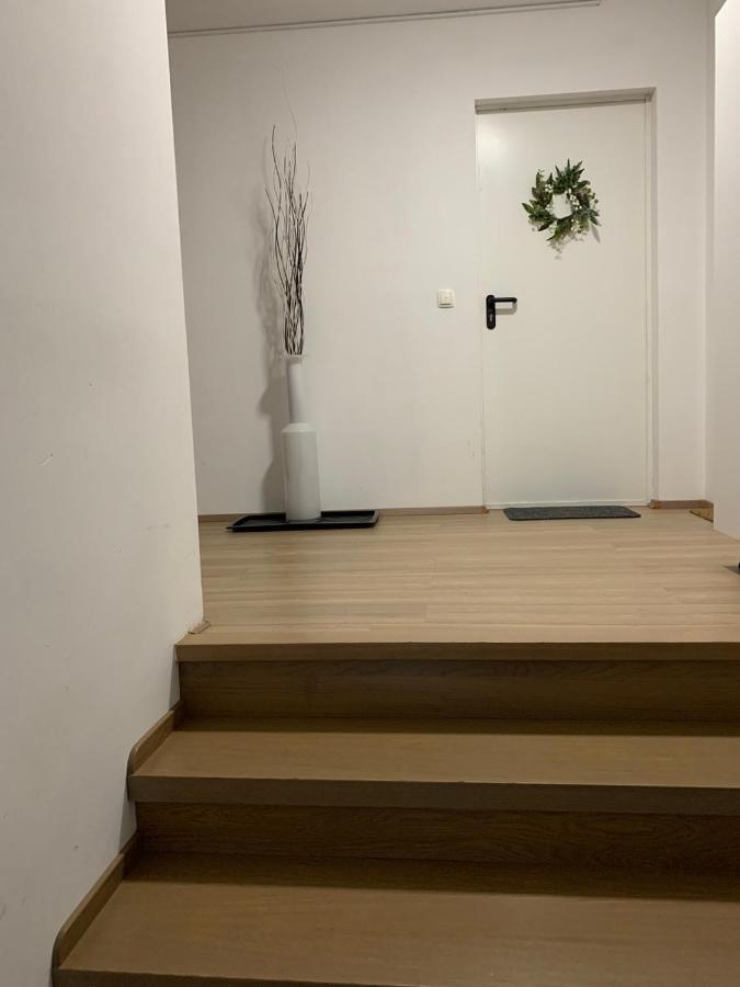 Apartment Mansarda Μαριμπόρ Εξωτερικό φωτογραφία